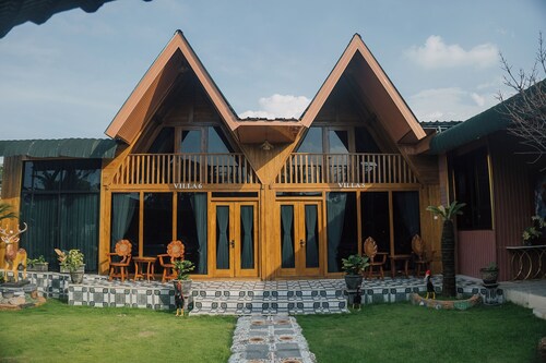 Mik Resort & Hotel