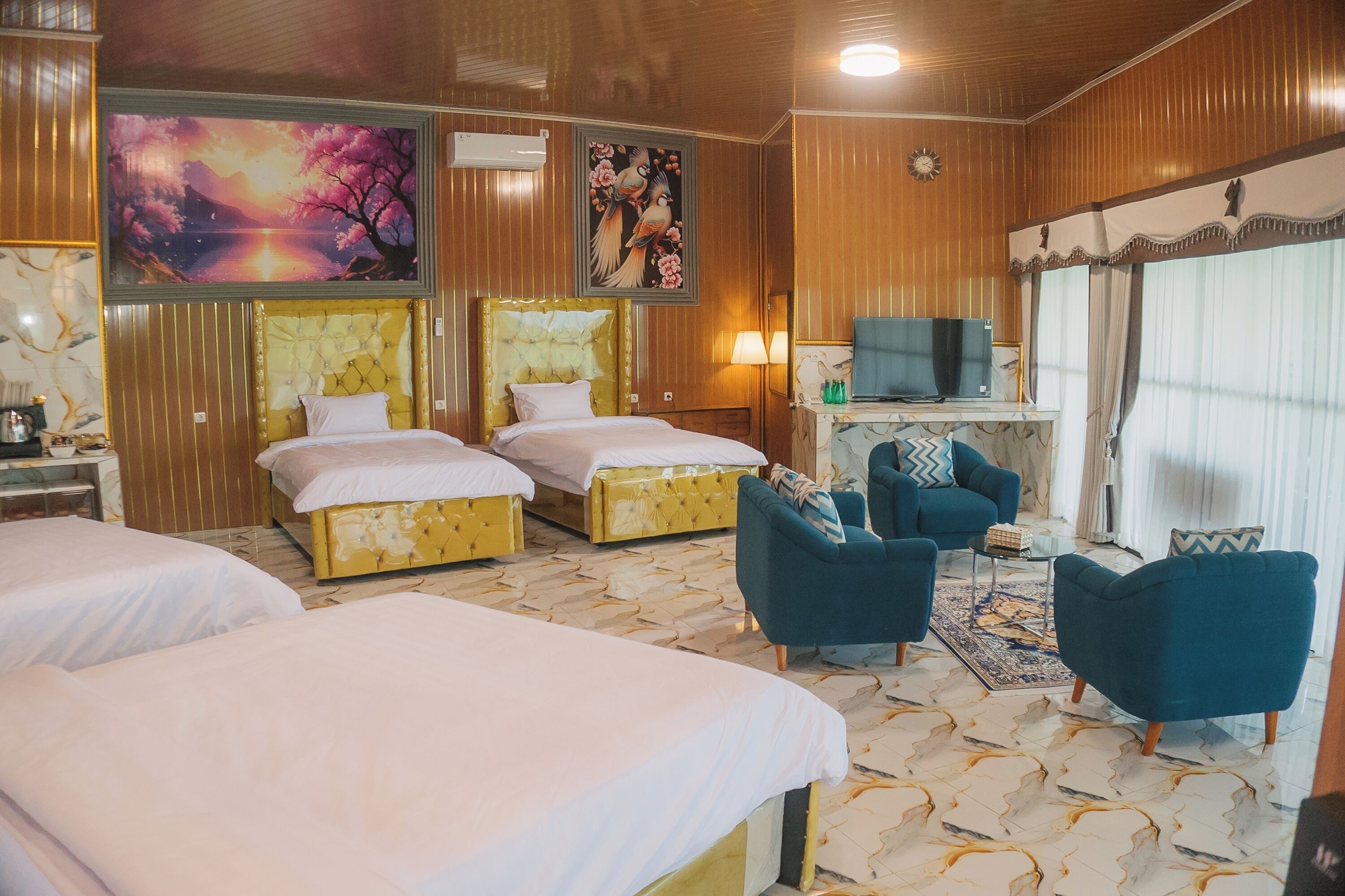 Superior Villa | Desk, iron/ironing board, free WiFi, bed sheets