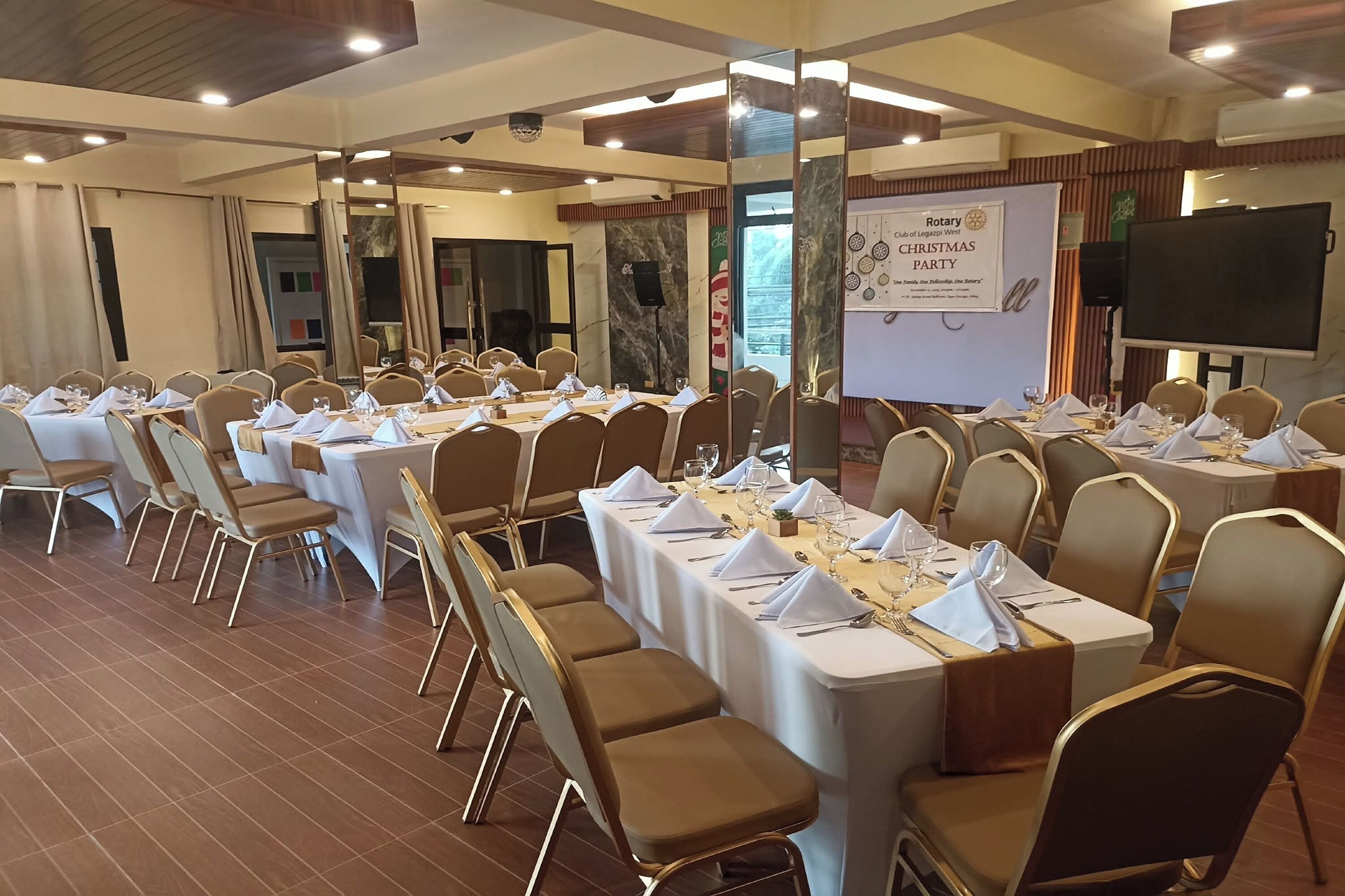 Meeting facility