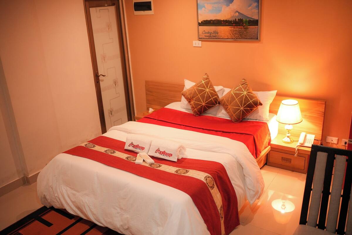 ห้องเอ็กเซกคิวทีฟสวีท | โต๊ะทำงาน, เตียงเสริม/เปล, Wi-Fi ฟรี, ผ้าปูที่นอน