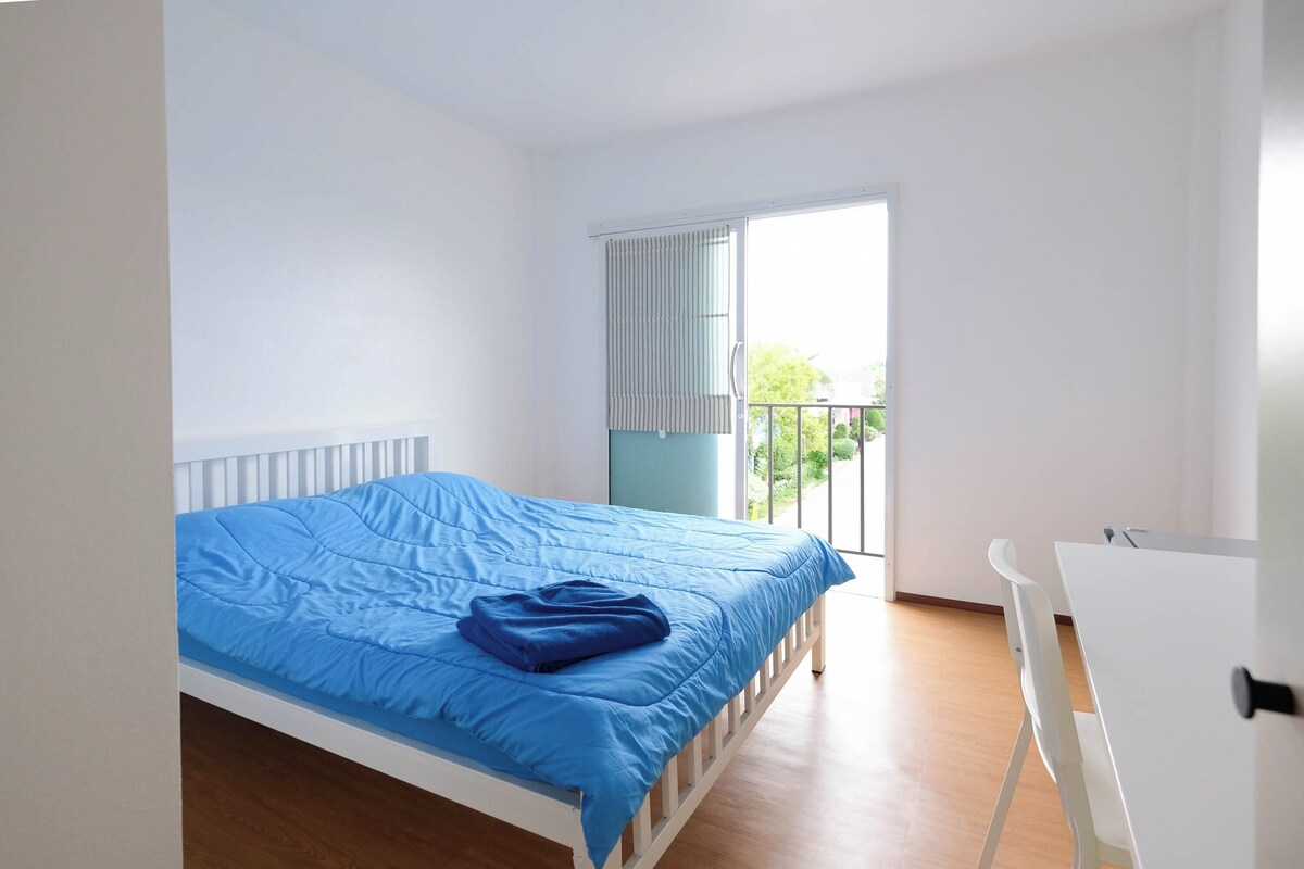 Standard Double Room | WiFi (free)
