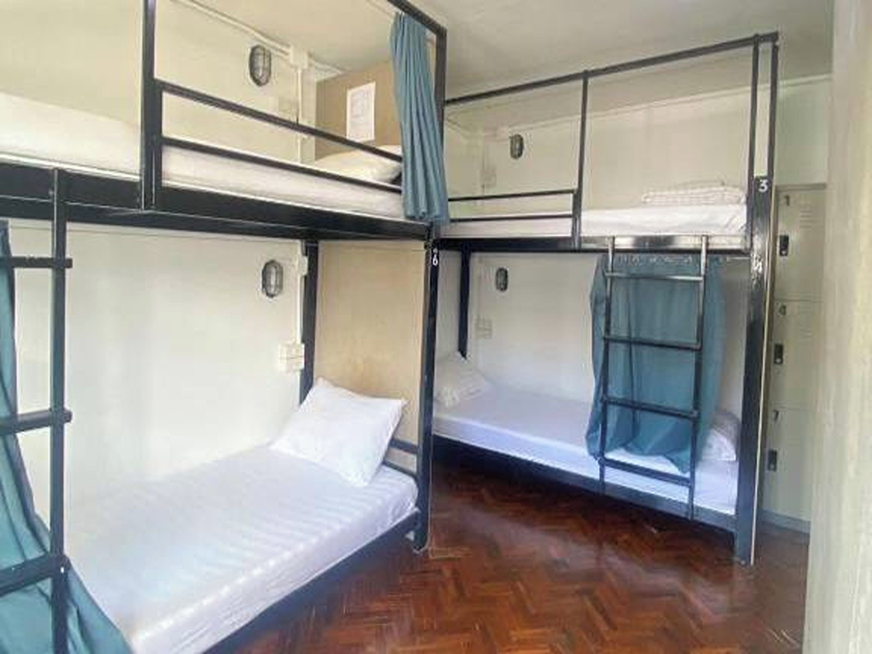  Mixed Dormitory 8 Beds