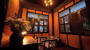 Single Room, Shared Bathroom | Desk, free WiFi, bed sheets
