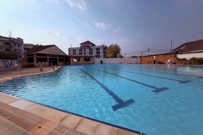 Piscine extérieure