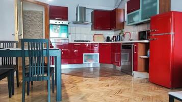 Fridge, microwave, oven, dishwasher