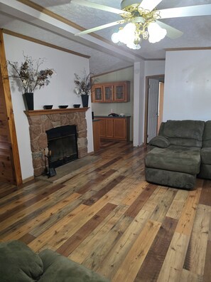 Unclassified image, 3 of 15, button - Wonderful 3-bedroom house, Family Oriented and Pet Friendly- in Luther, MI (Luther)