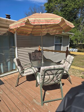 Luokittelematon kuva, 4 kautta 27, painike