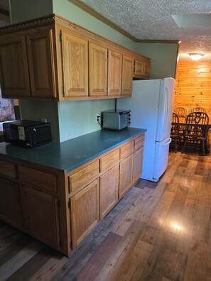 Unclassified image, 4 of 15, button - Wonderful 3-bedroom house, Family Oriented and Pet Friendly- in Luther, MI (Luther)