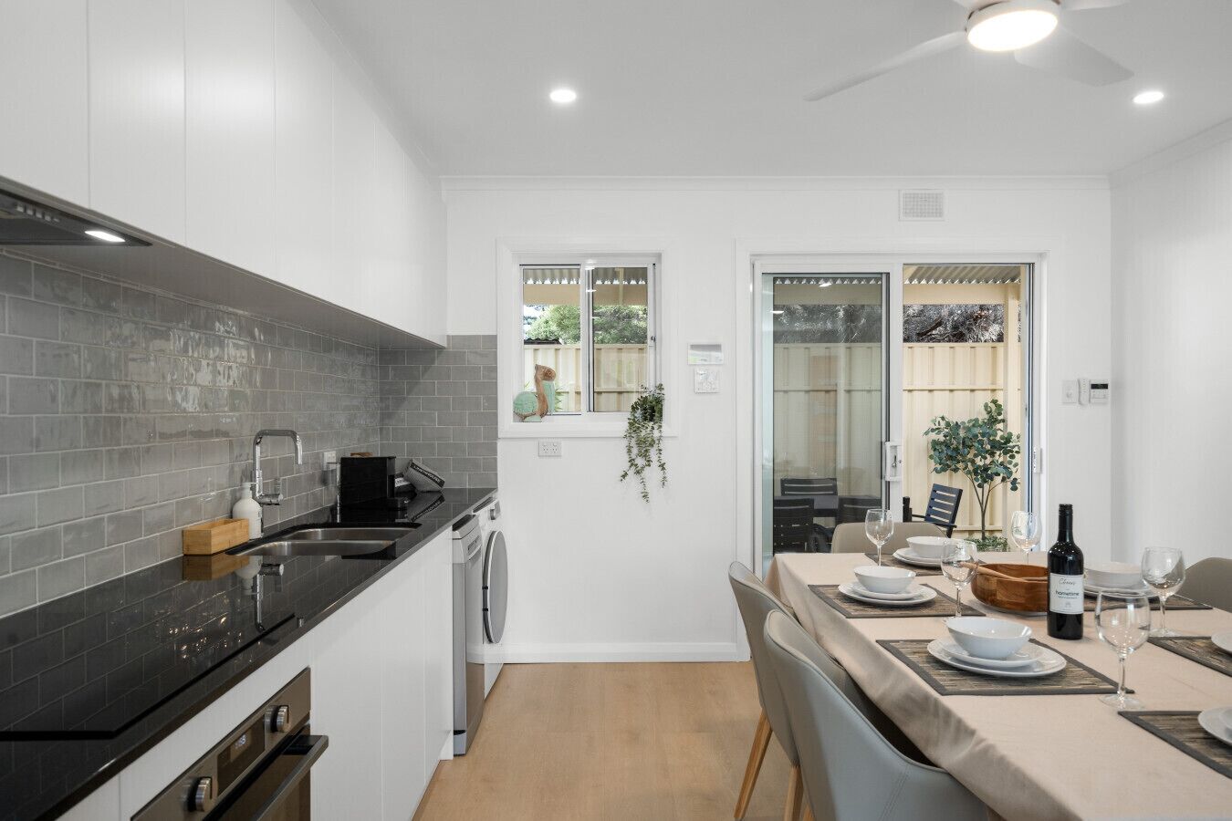 Fridge, oven, stovetop, dishwasher