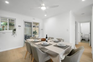 Dining - Coastal Calm on Bellevue—The Idyllic Beach Life (Hove)