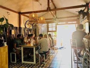 Studio cơ bản, ban công, quang cảnh thành phố | Khu ăn uống