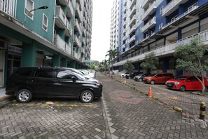 Exterior - Aurora Room at Apartment Centerpoint (Bekasi)