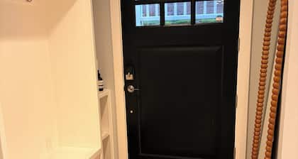 Furnished 1BR in NW Portland, Walkable to NW 23rd & Good Samaritan