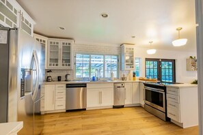 コンフォート ヴィラ | 専用キッチン