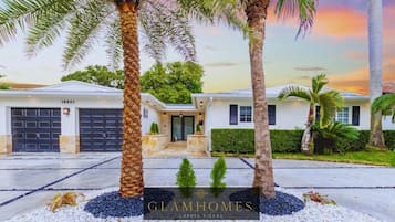 Comfort Villa | Exterior