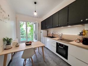 Uklassifisert bilde, 5 av 11, knapp