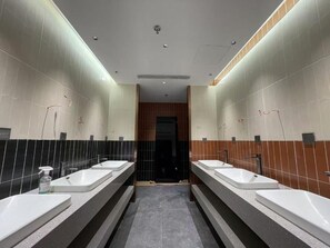 Studio Klasik, balkon, pemandangan kota | Kamar mandi