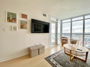 Living area - The High Rise Suites (Toronto)