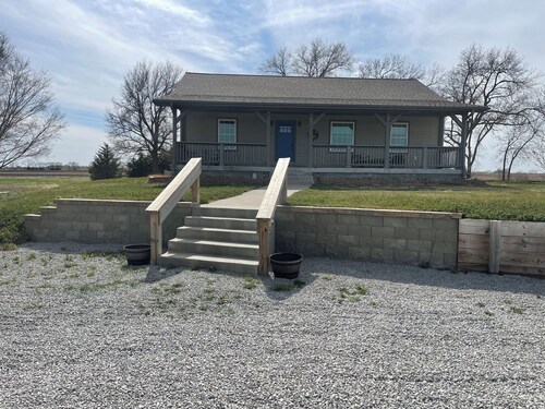 TURKEY CROSSING ON FAWN
3 Bedrooms and 2 Bath Country Home.