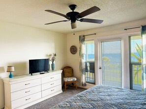 Room - Waterfront 2BR – Pool, Dock & River Views (Port Charlotte)