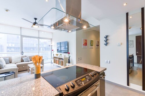 ¡De Lujo en Valle Oriente! Torre Aqua - 7 personas