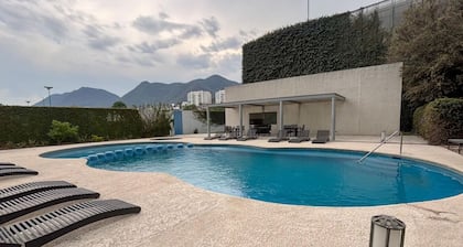 ¡De Lujo en Valle Oriente! Torre Aqua - 7 personas