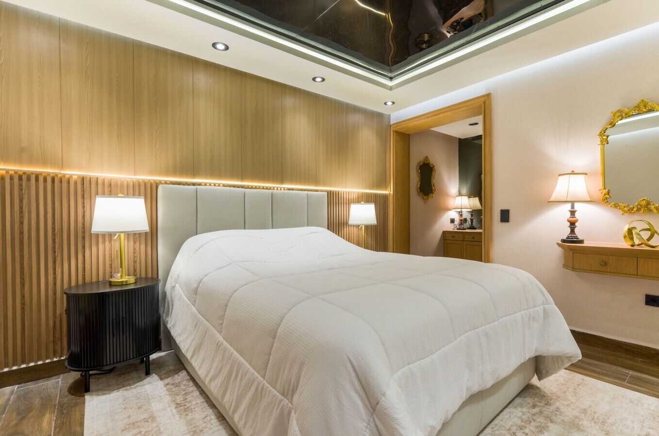 WiFi, bed sheets