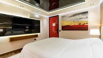 WiFi, bed sheets
