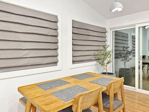 Luokittelematon kuva, 5 kautta 14, painike