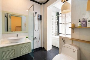 Comfort-Studio, Balkon | Badezimmer