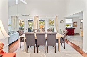 Unclassified image, 5 of 18, button