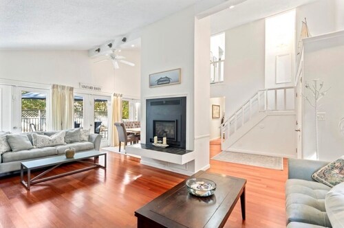 Charming Vineyard Haven Retreat w/ Heated Pool, Walk to Town, & Tashmoo Beach!