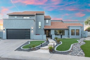 บริเวณภายนอก