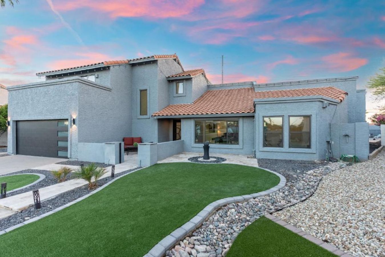 숙박 시설 정면