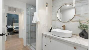 Comfort Villa | Bathroom