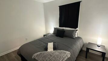 2 chambres, bureau, Wi-Fi, literie fournie