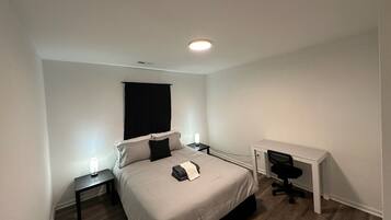 2 chambres, bureau, Wi-Fi, literie fournie