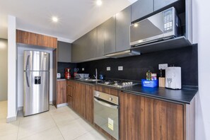 Private kitchen - ¡Equipado & Moderno! Wifi / 3 personas (Monterrey)