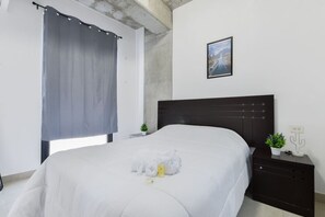 Room - ¡Equipado & Moderno! Wifi / 3 personas (Monterrey)