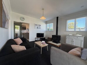 Living area - Wilma’s by the Bay Riverton (Riverton / Aparima)