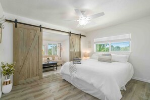 Iron/ironing board, travel cot, WiFi - Akaka Falls 6BR Ocean‑View Retreat with Hot Tub (Honomū)