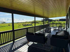Property grounds - Luxury Farm Stay w/ Hot Tub, ColdPlunge&CuddleCows (Honomu)