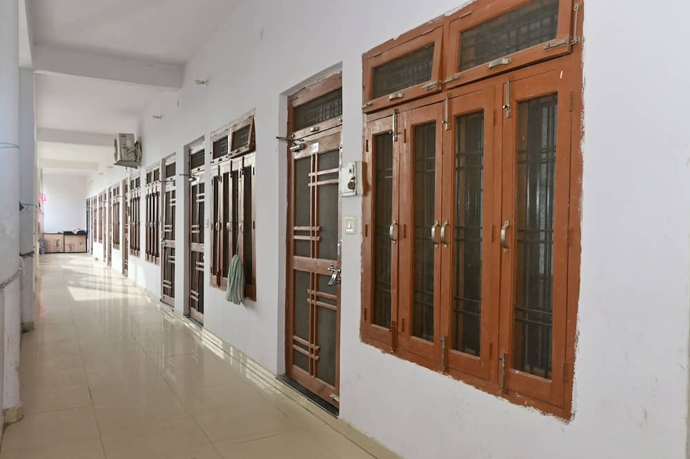 Hotel RG - Babhnan