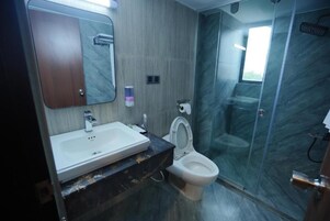 Artículos de tocador gratuitos, toallas, jabón, shampoo