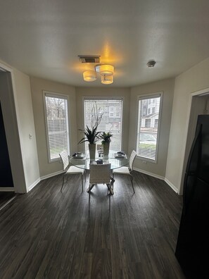 Immagine non classificata, 2 di 45, pulsante