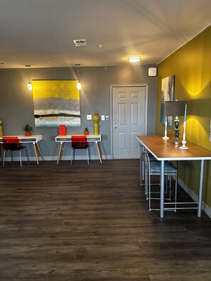 Immagine non classificata, 4 di 45, pulsante