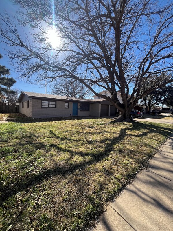 Imagen sin descripción, 1 de 12, botón