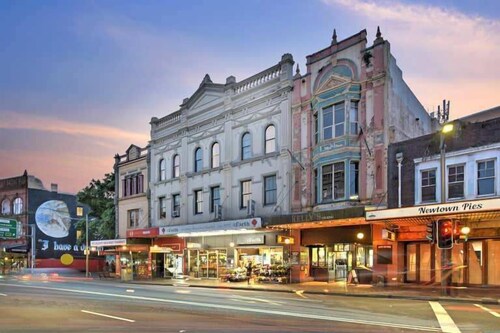Vibrant Newtown Studio, Ideal Summer Rooftop