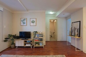 Interior - Chippendale Charmer in Ideal Location (Chippendale)