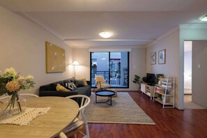 TV - Chippendale Charmer in Ideal Location (Chippendale)